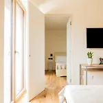 Bihotel Отель *