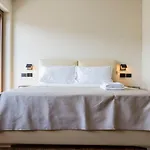 Bihotel Hotel *