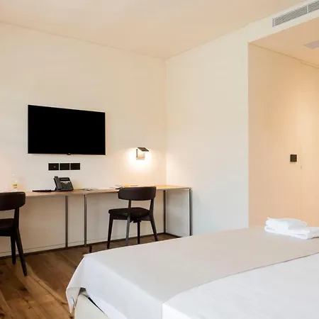 호텔 Bihotel