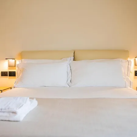 Bihotel 호텔