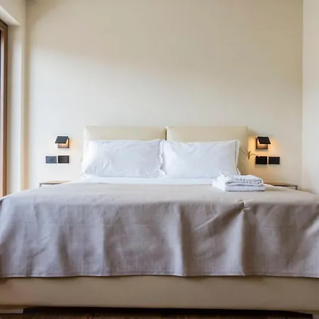 Bihotel 호텔 *