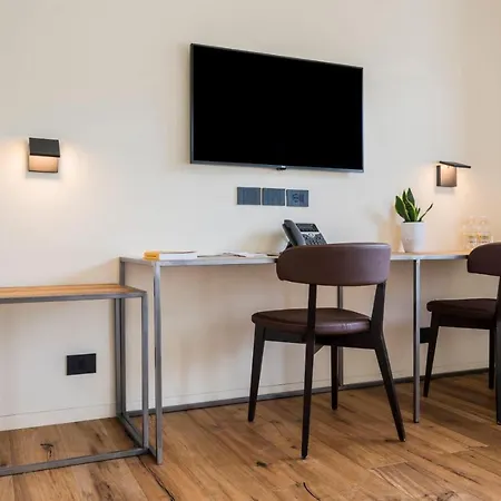 Bihotel Hotel