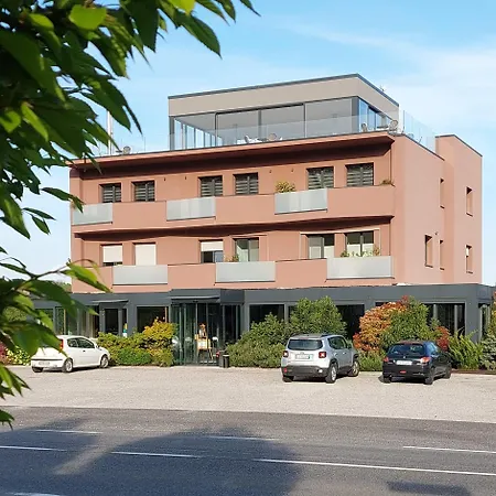 Bihotel *